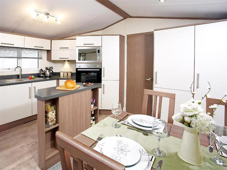 プール Family Breaks At Rockley Park With Prosecco And A Box Of Chocolates On Arrivalヴィラ エクステリア 写真